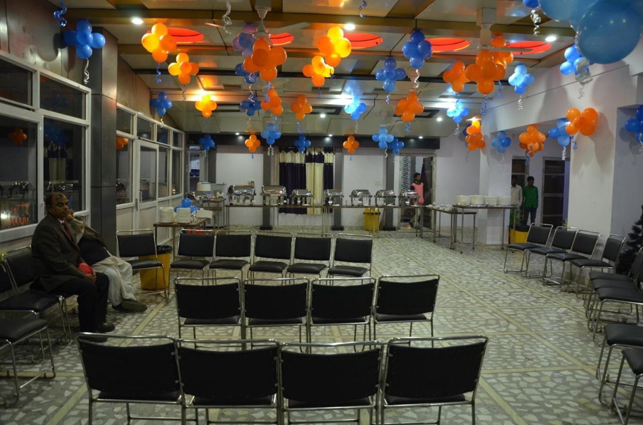 Hotel Rb Palace Dhaulpur Exterior foto