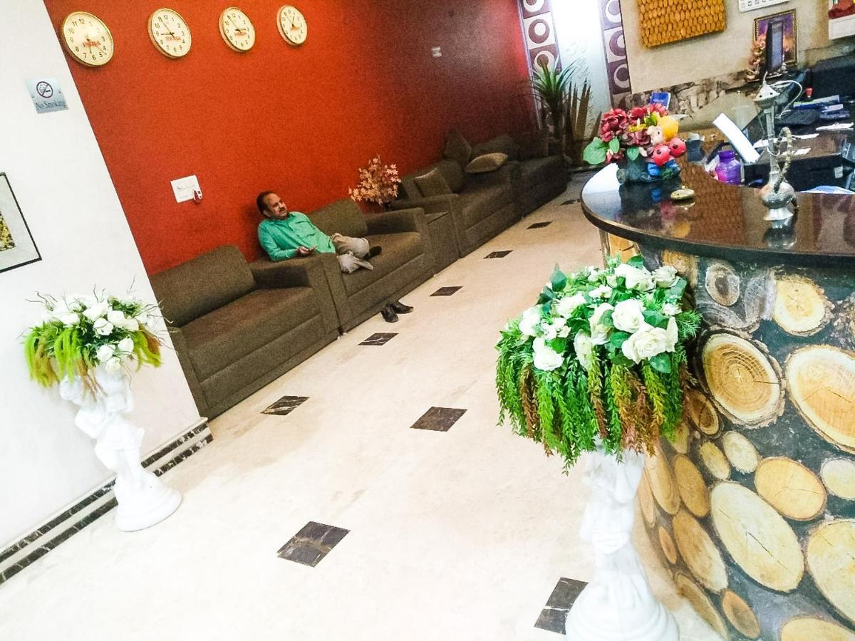 Hotel Rb Palace Dhaulpur Exterior foto